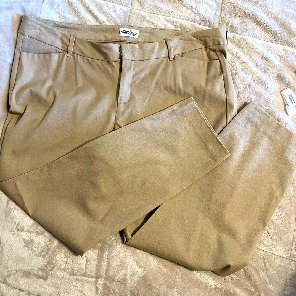 Old Navy Pixie Pants 18 Reg